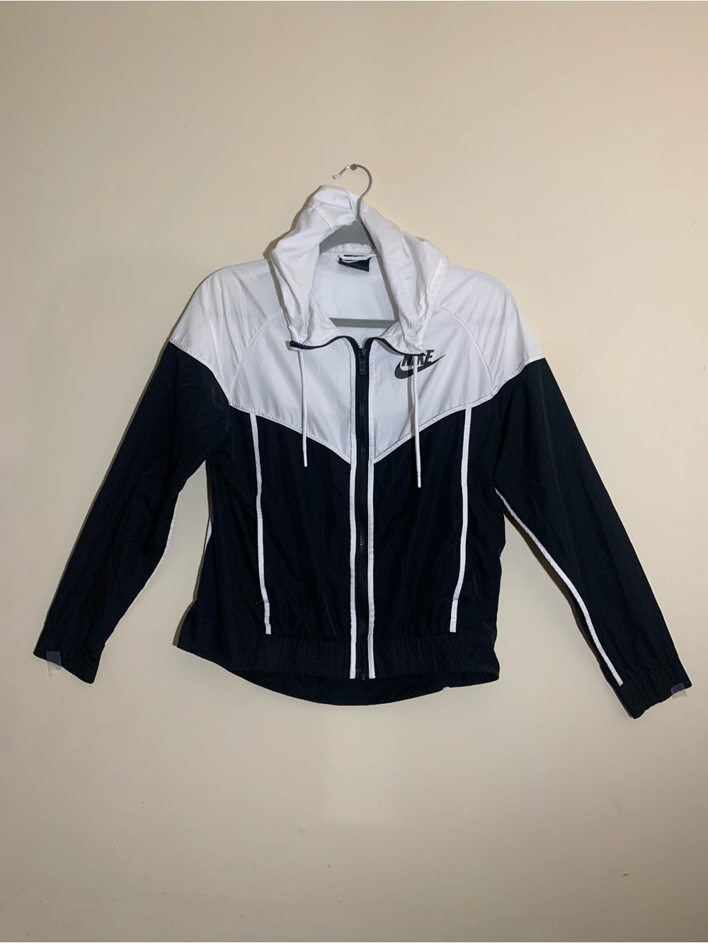 Nike Black and White Colorblock Windbreaker Jacket Size S